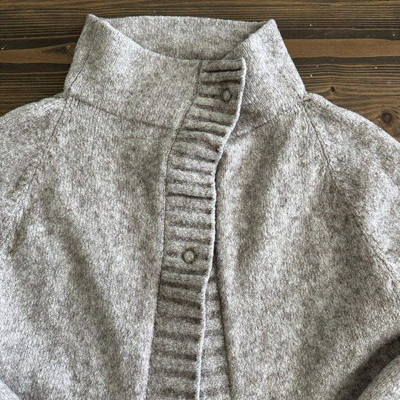 Knit Knit Women’s Gray Italian Cardigan Sweater Size XL Luxury Designer - Picture 3 of 7